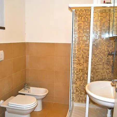 Diamond Pool Apartment